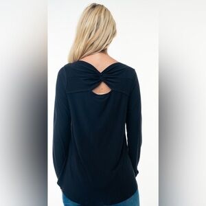 NWT In Original Packaging White Birch Black Knit Top With Twist Detail O…